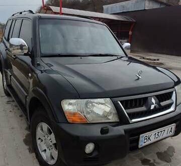 Черный Мицубиси Паджеро, объемом двигателя 2.97 л и пробегом 350 тыс. км за 7000 $, фото 1 на Automoto.ua