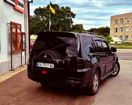 Чорний Міцубісі Паджеро, об'ємом двигуна 3 л та пробігом 290 тис. км за 9999 $, фото 1 на Automoto.ua