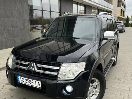 Міцубісі Паджеро 2007 у Ужгороді на Automoto.ua Чорний Міцубісі Паджеро, об'ємом двигуна 2.97 л та пробігом 191 тис. км за 8800 $, фото 1 на Automoto.ua