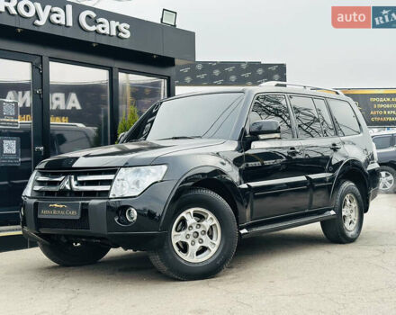 Черный Мицубиси Паджеро, объемом двигателя 2.97 л и пробегом 241 тыс. км за 11900 $, фото 1 на Automoto.ua