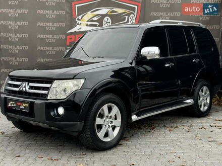 Чорний Міцубісі Паджеро, об'ємом двигуна 3.2 л та пробігом 209 тис. км за 11500 $, фото 1 на Automoto.ua