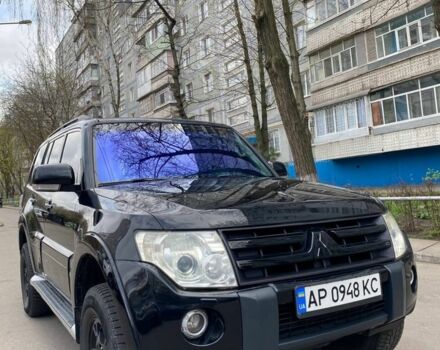 Чорний Міцубісі Паджеро, об'ємом двигуна 3 л та пробігом 178 тис. км за 11000 $, фото 1 на Automoto.ua