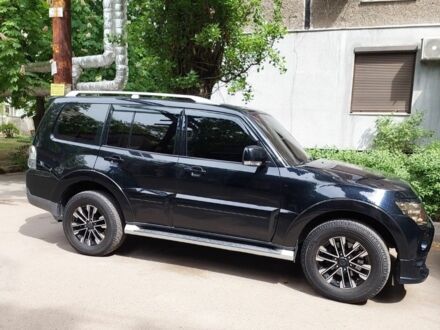 Міцубісі Паджеро 2007 у Дніпро (Дніпропетровську) на Automoto.ua Чорний Міцубісі Паджеро, об'ємом двигуна 3.8 л та пробігом 185 тис. км за 12500 $, фото 1 на Automoto.ua