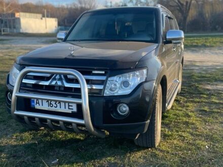 Черный Мицубиси Паджеро, объемом двигателя 3 л и пробегом 200 тыс. км за 11500 $, фото 1 на Automoto.ua