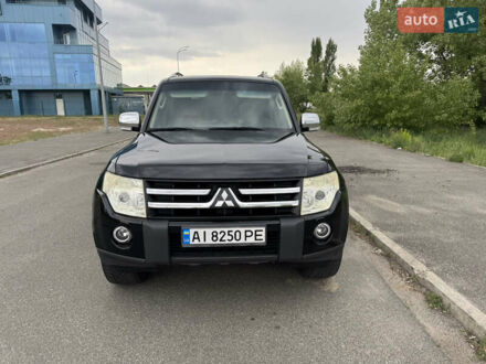Мицубиси Паджеро 2007 в Киеве на Automoto.ua Черный Мицубиси Паджеро, объемом двигателя 3.8 л и пробегом 223 тыс. км за 13000 $, фото 1 на Automoto.ua