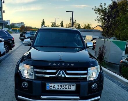 Чорний Міцубісі Паджеро, об'ємом двигуна 3 л та пробігом 168 тис. км за 10999 $, фото 1 на Automoto.ua