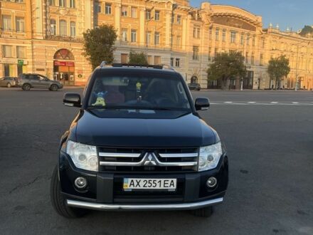 Черный Мицубиси Паджеро, объемом двигателя 3.8 л и пробегом 230 тыс. км за 8400 $, фото 1 на Automoto.ua