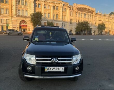 Черный Мицубиси Паджеро, объемом двигателя 3.8 л и пробегом 230 тыс. км за 8400 $, фото 1 на Automoto.ua