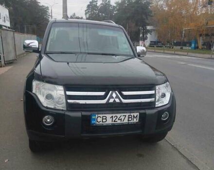 Чорний Міцубісі Паджеро, об'ємом двигуна 3 л та пробігом 182 тис. км за 9000 $, фото 1 на Automoto.ua