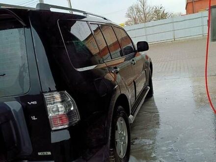 Мицубиси Паджеро 2008 в Киеве на Automoto.ua Черный Мицубиси Паджеро, объемом двигателя 3 л и пробегом 153 тыс. км за 14500 $, фото 1 на Automoto.ua