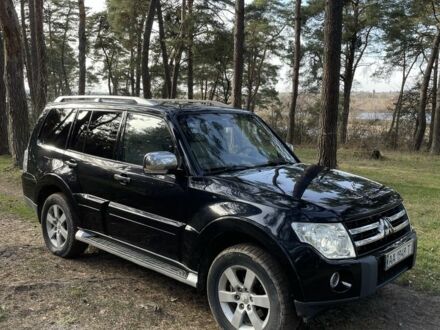 Міцубісі Паджеро 2008 у Тернополі на Automoto.ua Чорний Міцубісі Паджеро, об'ємом двигуна 3.8 л та пробігом 212 тис. км за 10900 $, фото 1 на Automoto.ua