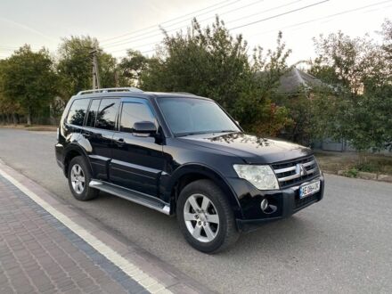 Міцубісі Паджеро 2008 у Кропивницькому (Кіровограді) на Automoto.ua Чорний Міцубісі Паджеро, об'ємом двигуна 3.2 л та пробігом 299 тис. км за 14500 $, фото 1 на Automoto.ua