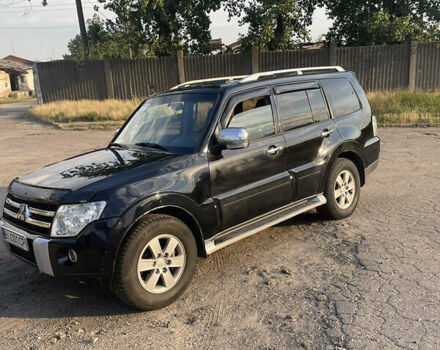 Чорний Міцубісі Паджеро, об'ємом двигуна 3.2 л та пробігом 287 тис. км за 11700 $, фото 1 на Automoto.ua