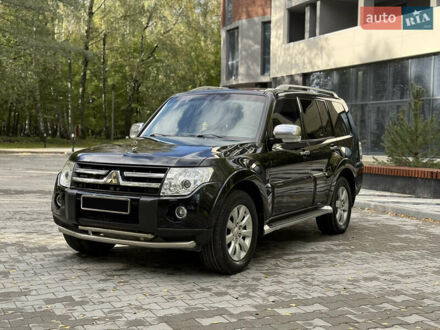 Мицубиси Паджеро 2008 в Тернополе на Automoto.ua Черный Мицубиси Паджеро, объемом двигателя 3.2 л и пробегом 270 тыс. км за 13350 $, фото 1 на Automoto.ua