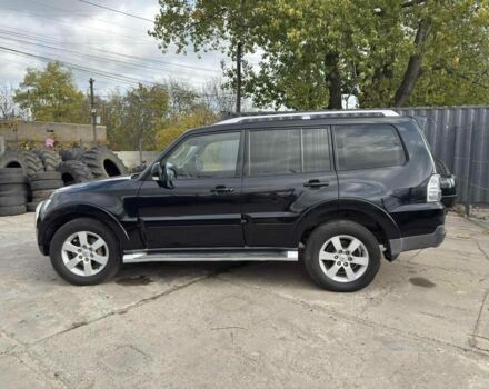 Чорний Міцубісі Паджеро, об'ємом двигуна 0 л та пробігом 300 тис. км за 12500 $, фото 1 на Automoto.ua
