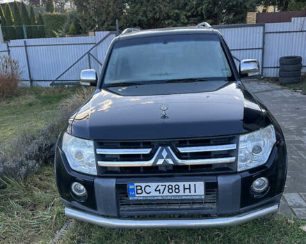 Черный Мицубиси Паджеро, объемом двигателя 3.2 л и пробегом 220 тыс. км за 11500 $, фото 1 на Automoto.ua