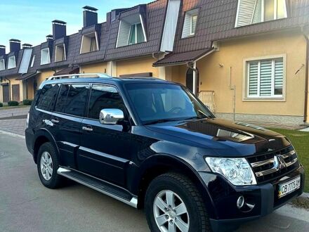 Міцубісі Паджеро 2008 у Києві на Automoto.ua Чорний Міцубісі Паджеро, об'ємом двигуна 30 л та пробігом 28 тис. км за 19500 $, фото 1 на Automoto.ua