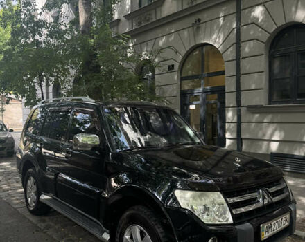 Чорний Міцубісі Паджеро, об'ємом двигуна 3.2 л та пробігом 166 тис. км за 14853 $, фото 1 на Automoto.ua