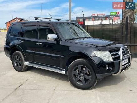 Міцубісі Паджеро 2008 у Києві на Automoto.ua Чорний Міцубісі Паджеро, об'ємом двигуна 3.83 л та пробігом 182 тис. км за 11490 $, фото 1 на Automoto.ua