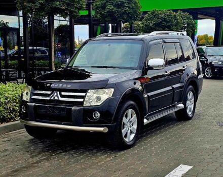 Черный Мицубиси Паджеро, объемом двигателя 3.8 л и пробегом 200 тыс. км за 11300 $, фото 1 на Automoto.ua
