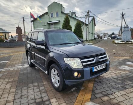 Черный Мицубиси Паджеро, объемом двигателя 3.2 л и пробегом 153 тыс. км за 7197 $, фото 1 на Automoto.ua