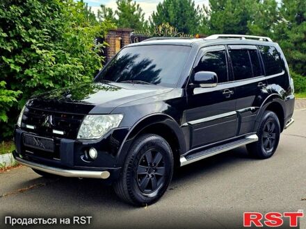 Міцубісі Паджеро 2009 у Дніпро (Дніпропетровську) на Automoto.ua Чорний Міцубісі Паджеро, об'ємом двигуна 3 л та пробігом 187 тис. км за 11750 $, фото 1 на Automoto.ua