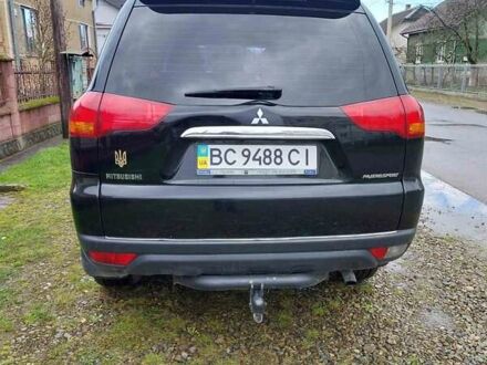 Черный Мицубиси Паджеро, объемом двигателя 2.5 л и пробегом 125 тыс. км за 15500 $, фото 1 на Automoto.ua