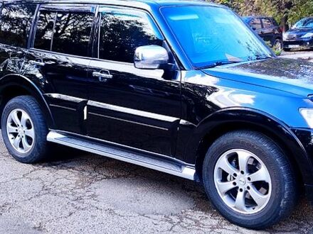 Мицубиси Паджеро 2013 в Черновцах на Automoto.ua Черный Мицубиси Паджеро, объемом двигателя 3.2 л и пробегом 212 тыс. км за 22200 $, фото 1 на Automoto.ua