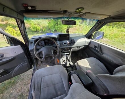 Фиолетовый Мицубиси Паджеро, объемом двигателя 2.8 л и пробегом 500 тыс. км за 4200 $, фото 5 на Automoto.ua