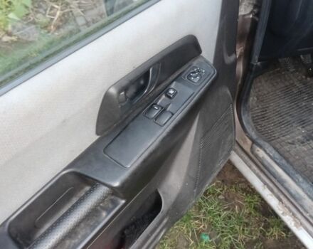 Коричневый Мицубиси Паджеро, объемом двигателя 1 л и пробегом 165 тыс. км за 2500 $, фото 7 на Automoto.ua