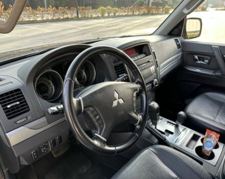 Коричневый Мицубиси Паджеро, объемом двигателя 3 л и пробегом 143 тыс. км за 329 $, фото 3 на Automoto.ua