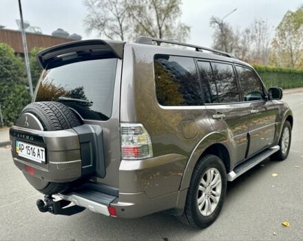 Коричневый Мицубиси Паджеро, объемом двигателя 3.2 л и пробегом 232 тыс. км за 16800 $, фото 8 на Automoto.ua