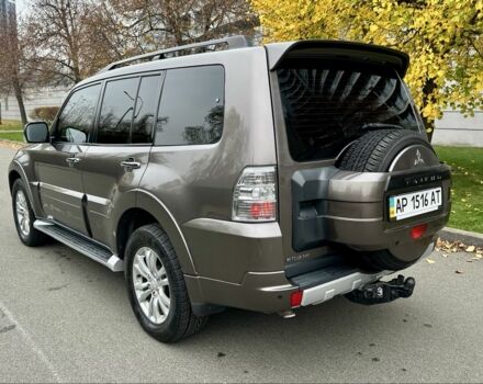 Коричневый Мицубиси Паджеро, объемом двигателя 3.2 л и пробегом 232 тыс. км за 16800 $, фото 7 на Automoto.ua