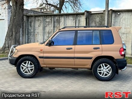 Мицубиси Паджеро 2002 в Лубнах на Automoto.ua Коричневый Мицубиси Паджеро, объемом двигателя 2 л и пробегом 0 тыс. км за 4900 $, фото 1 на Automoto.ua