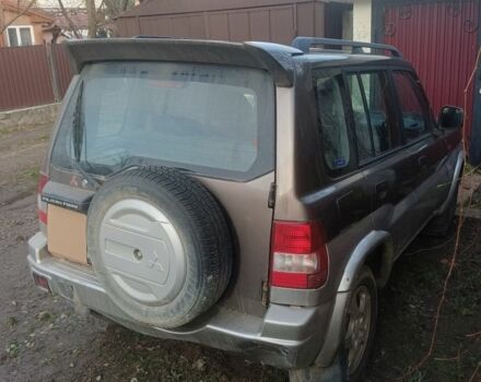 Коричневый Мицубиси Паджеро, объемом двигателя 1 л и пробегом 165 тыс. км за 2500 $, фото 1 на Automoto.ua