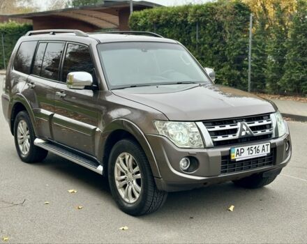 Коричневый Мицубиси Паджеро, объемом двигателя 3.2 л и пробегом 232 тыс. км за 16800 $, фото 1 на Automoto.ua
