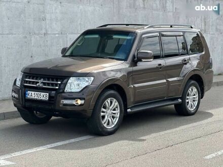 Міцубісі Паджеро 2019 у Києві на Automoto.ua Коричневий Міцубісі Паджеро, об'ємом двигуна 3 л та пробігом 94 тис. км за 24800 $, фото 1 на Automoto.ua