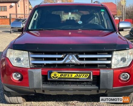 Красный Мицубиси Паджеро, объемом двигателя 3 л и пробегом 250 тыс. км за 10200 $, фото 1 на Automoto.ua