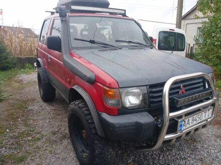 Мицубиси Паджеро 1994 в Андрушевке на Automoto.ua Красный Мицубиси Паджеро, объемом двигателя 0 л и пробегом 187 тыс. км за 4700 $, фото 1 на Automoto.ua