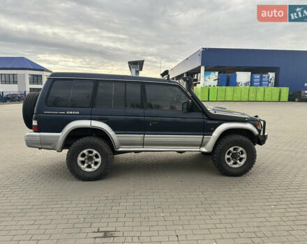 Мицубиси Паджеро, объемом двигателя 2.8 л и пробегом 289 тыс. км за 10000 $, фото 13 на Automoto.ua