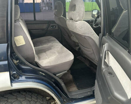 Мицубиси Паджеро, объемом двигателя 2.8 л и пробегом 289 тыс. км за 10000 $, фото 24 на Automoto.ua