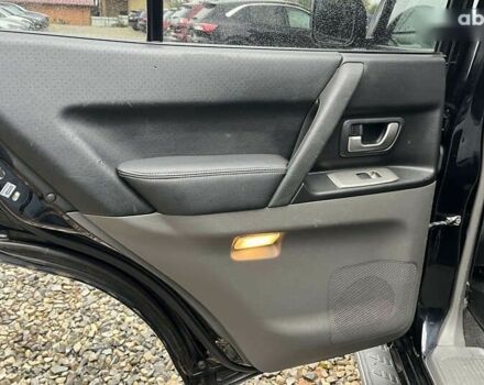 Міцубісі Паджеро, об'ємом двигуна 3.2 л та пробігом 402 тис. км за 9400 $, фото 18 на Automoto.ua
