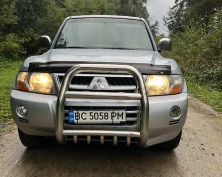 Мицубиси Паджеро, объемом двигателя 3.2 л и пробегом 165 тыс. км за 9400 $, фото 1 на Automoto.ua