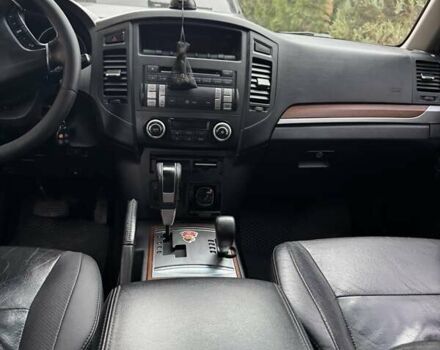 Мицубиси Паджеро, объемом двигателя 3 л и пробегом 410 тыс. км за 10500 $, фото 3 на Automoto.ua