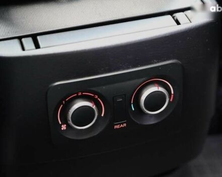 Міцубісі Паджеро, об'ємом двигуна 0 л та пробігом 197 тис. км за 12500 $, фото 19 на Automoto.ua