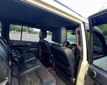 Мицубиси Паджеро, объемом двигателя 3.2 л и пробегом 190 тыс. км за 21500 $, фото 3 на Automoto.ua