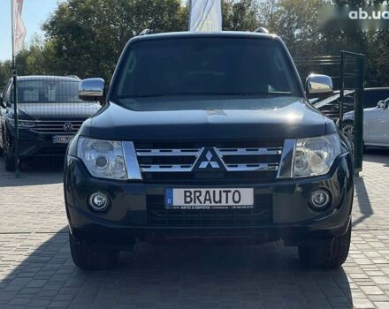 Мицубиси Паджеро, объемом двигателя 3.2 л и пробегом 175 тыс. км за 23999 $, фото 4 на Automoto.ua