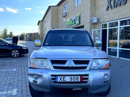 Міцубісі Паджеро, об'ємом двигуна 3.2 л та пробігом 220 тис. км за 3200 $, фото 1 на Automoto.ua