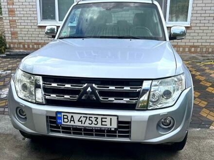 Міцубісі Паджеро 2011 у Александрие на Automoto.ua Міцубісі Паджеро, об'ємом двигуна 32 л та пробігом 215 тис. км за 18200 $, фото 1 на Automoto.ua