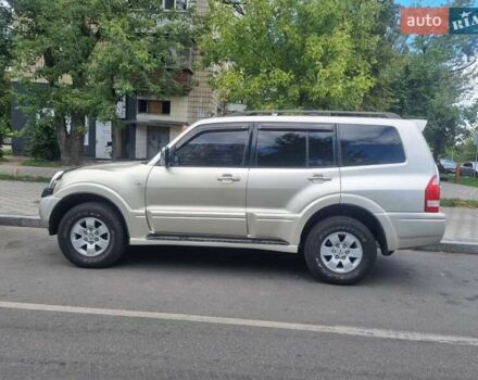 Желтый Мицубиси Паджеро, объемом двигателя 3 л и пробегом 315 тыс. км за 7900 $, фото 8 на Automoto.ua